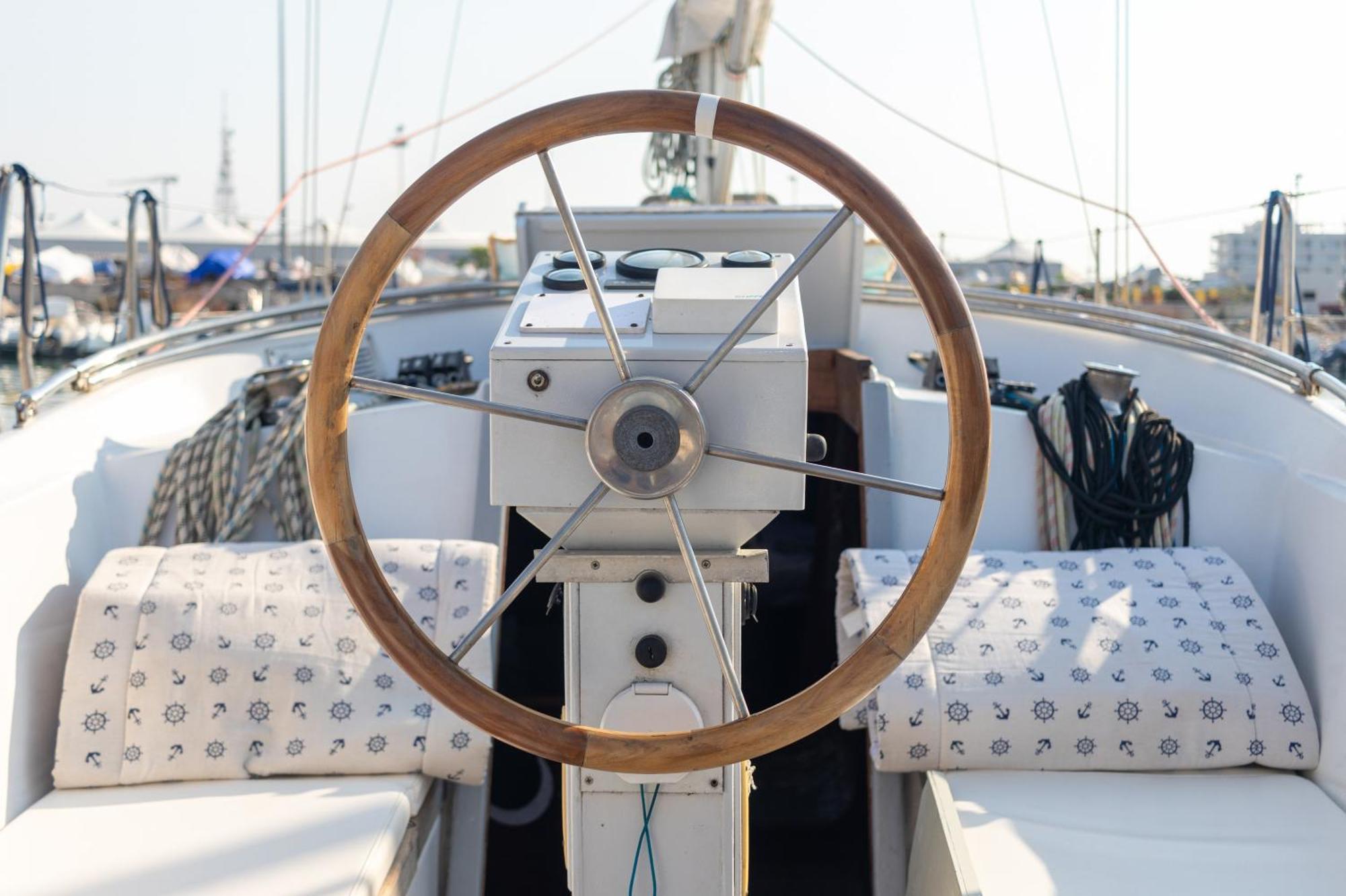 Quo Vadis Yacht Hotel Bari Luaran gambar